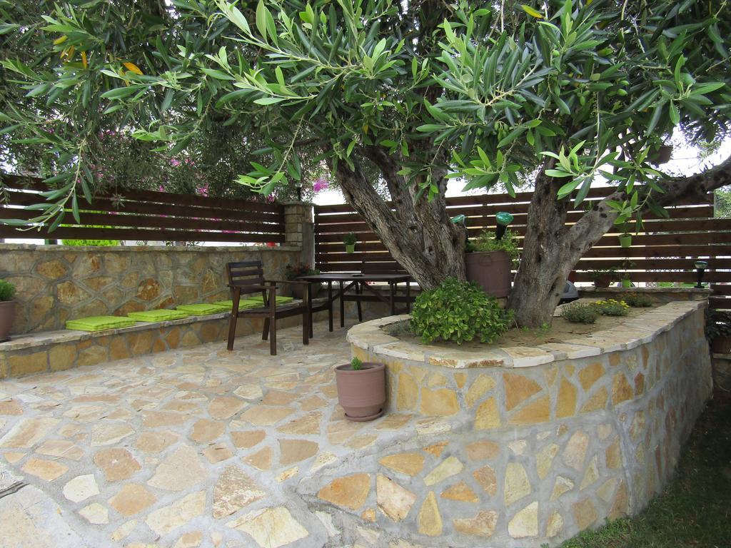 Filanthi Apartments Vráhu-part Kültér fotó